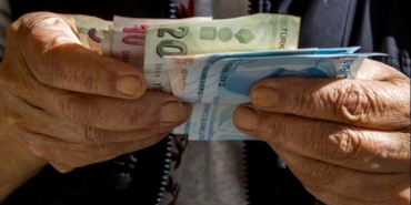zaten-kus-kadardi-buhar-olup-uctu-bir-hayalin-pesinde-ewZGKze7.jpg