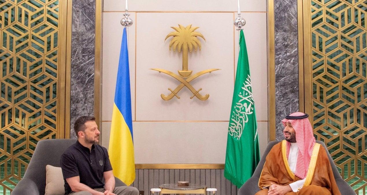 abdnin-hazirladigi-anlasma-zelenski-suudi-arabistanda-kalemle-gorundu-WwmIpGUM.jpg