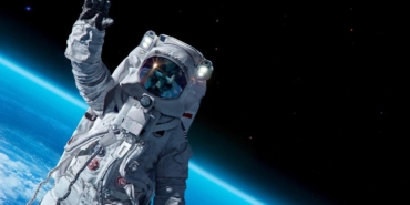 apollo-astronotunun-esinden-sok-edecek-uzayli-itiraflari-galaksiler-arasi-sirlarin-perdesi-aralaniyor-sEARZJzJ.jpg