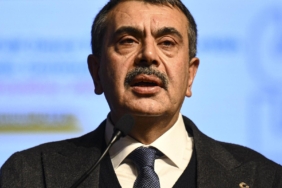 bakan-tekin-cadilar-bayramini-yasakliyorsunuz-diyenler-ramazan-kutlamasini-niye-yapiyorsunuz-diye-elestiriyor-OAlHmC8k.jpg