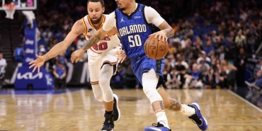 currynin-56-sayisi-ile-warriorstanin-5-galibiyeti-kfga2twy.jpg