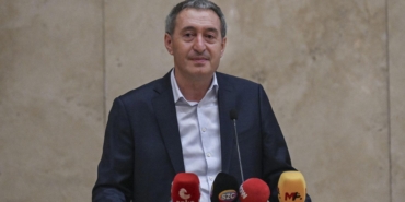 dem-parti-es-baskani-bakirhan-nevruz-oncesi-bir-cagri-gelirse-memnun-oluruz-SaK3bXEc.jpg