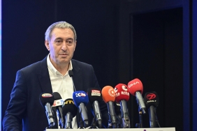 dem-parti-es-genel-baskani-bakirhan-uzatilan-el-havada-kalmamali-VpDCLBg7.jpg