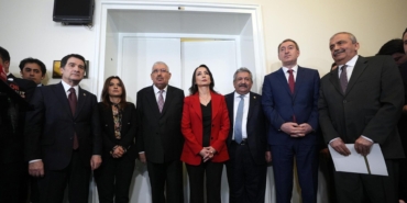 dem-parti-heyeti-mhp-ve-ak-partiyi-ziyareti-NcDNWOQX.jpg