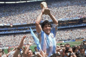 efsane-futbolcu-maradonanin-olumunde-ihmalkarlik-iddiasi-saglik-ekibi-cinayet-suclamasiyla-yargilaniyor-dfvU5fcm.jpg