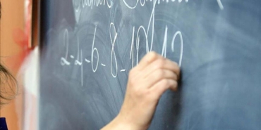 egitim-senin-tahtalarin-farkli-renklere-boyanacagi-cinsiyet-esitligi-dersi-iddiasina-mebden-yanit-mumkun-degil-3vPY6dcC.jpg