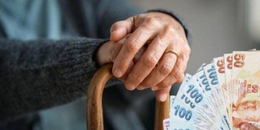 emekliler-ve-memurlar-icin-refah-payi-ve-esitleme-mujdesi-WcSMce7T.jpg
