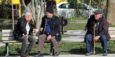 emeklilere-yeni-bir-nefes-yepyeni-sigorta-secenekleri-CiVdHYwL.jpg