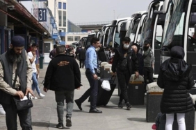 firsatcilar-bayramda-fiyatlari-alevlendiriyor-otobus-bileti-tarifesi-cuzdanlari-sarsacak-Ma4v54Av.jpg