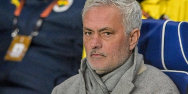 jose-mourinho-3-penalti-verilmedi-soylersem-cezalandirilabilirim-NvvQXI7P.jpg