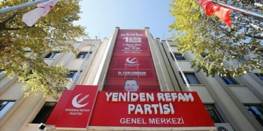 konyada-iki-belediye-baskani-yeniden-refah-partisinden-istifa-etti-k7CLFX3r.jpg