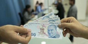 kredi-cekmeyi-planlayanlar-icin-uyari-faiz-oranlarindaki-gizli-farklar-aciga-cikti-7JFz6IVW.jpg