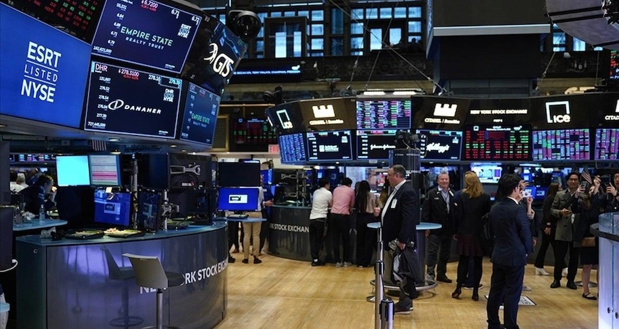 kuresel-piyasalarda-tedirginlik-fed-baskaninin-konusmasina-odaklanildi-dNpJa9Ux.jpg
