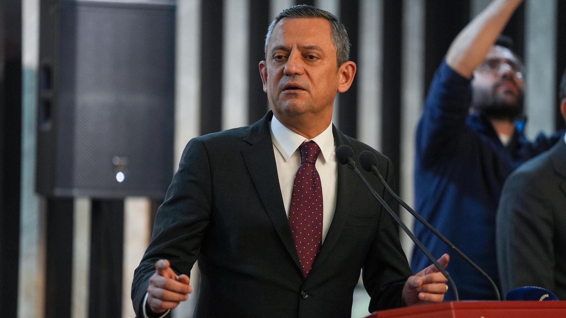mhpnin-chp-ile-temas-kurmayacagiz-aciklamasina-ozgur-ozelden-yanit-M6x6tS6X.jpg