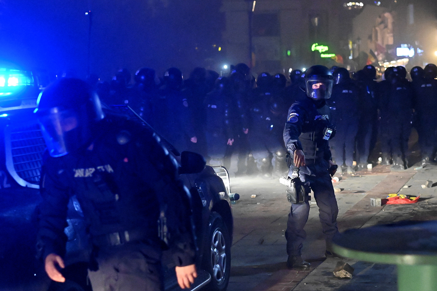 Nazi Selamı Veren Aday Yarışmadan Men Edildi: Şehirler Savaş Alanına Dönüşüyor