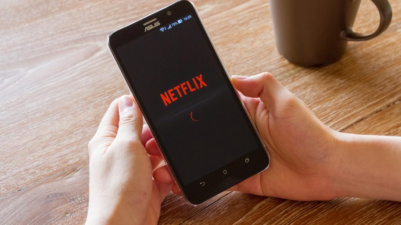 netflixin-yapay-zeka-macerasi-basarisizliklariyla-dolu-bir-yolculuk-UNejtXzV.jpg