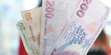 nisan-ayinda-emekli-olanlar-bayram-ikramiyesi-alacak-mi-son-tarih-31-mart-GQZPxFbA.jpg