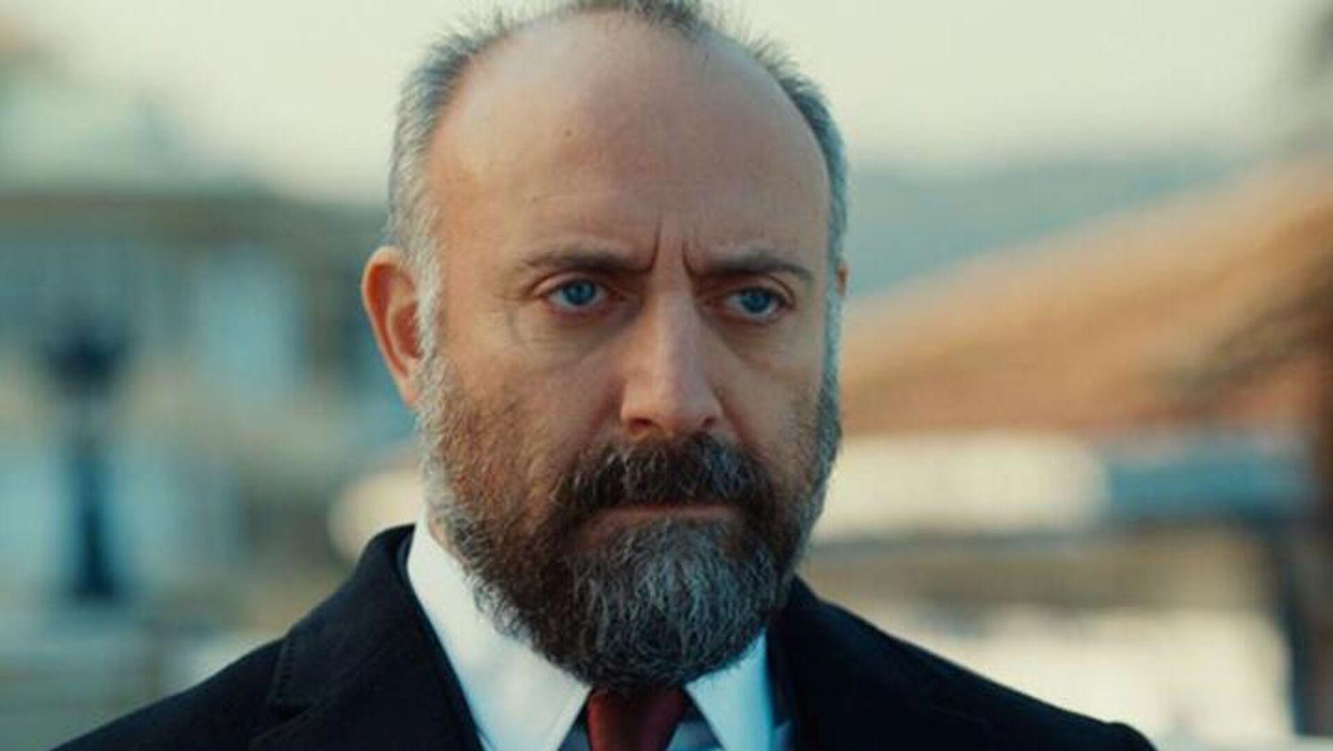 oyuncular-halit-ergenc-ve-riza-kocaogluna-kamu-davasi-4-yila-kadar-hapis-istemi-iWAxh9gP.jpg