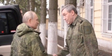 putin-ukraynanin-kontrolundeki-bolgeyi-ziyaret-etti-aylardir-beklenen-an-gsixaFJb.jpg
