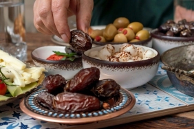 ramazan-sofralarinda-dengeyi-saglamak-icin-uzmanlardan-essiz-tavsiyeler-6rB4DJhU.jpg