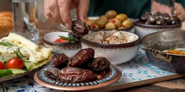 ramazan-sofralarinda-dengeyi-saglamak-icin-uzmanlardan-essiz-tavsiyeler-6rB4DJhU.jpg