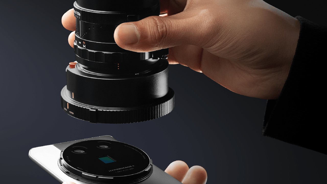 Realme, MWC 2025'te Geleceği Şekillendiren 3 Yıllık Stratejisini Duyurdu!