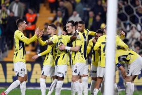 rekorlari-alt-ust-eden-puan-farki-13-yil-sonra-bir-ilk-yasaniyor-GGePi1C9.jpg