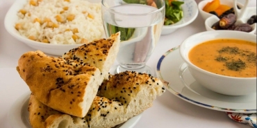 sahur-sofralarinda-sadelik-enflasyonun-yukselmesiyle-birlikte-herkesin-konustugu-durum-ju12TqMj.jpg