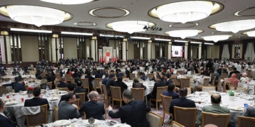 sarayda-1-iftar-ve-375-ikramiye-geleneksel-lezzetlerin-bulusma-noktasi-sZVrqKNQ.jpg