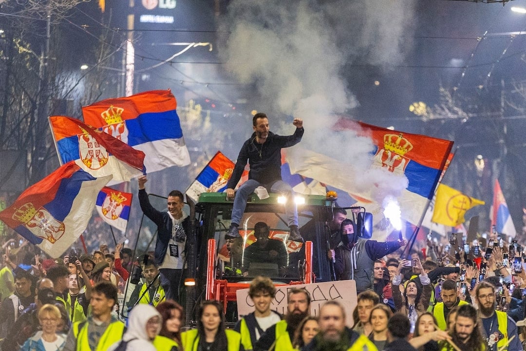 Sırbistan'daki Protestolar ve Sonik Silah İddiaları