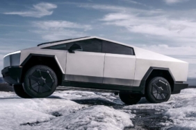 tesla-cybertruckta-sok-sorun-arac-ikiye-mi-ayriliyor-diSO3Ep1.jpg