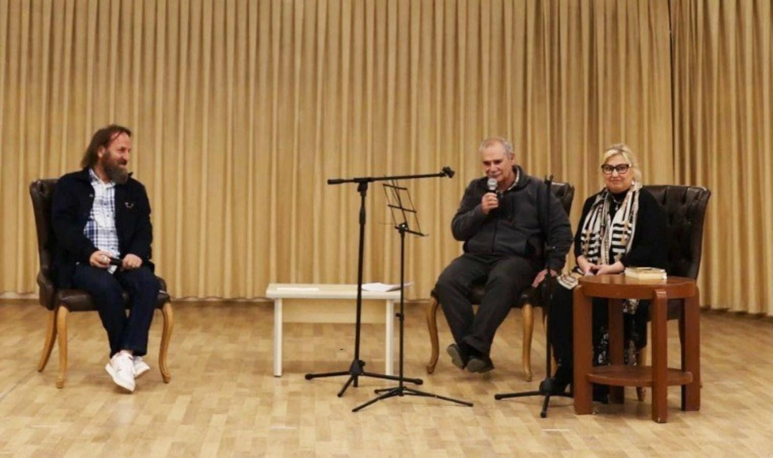 urgupte-8-marti-anlamlandiran-buyuleyici-bir-etkinlik-ceyhun-atuf-kansu-belgeseli-ve-derinlemesine-soylesiler-sanatseverlerle-bulustu-PcvhxXqz.jpg