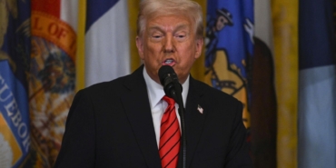 abd-baskani-trump-amerikan-vergi-mukellefleri-cok-uzun-zamandir-dolandiriliyor-jwUL8Zal.jpg