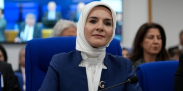 aile-ve-sosyal-hizmetler-bakani-goktastan-nufus-uyarisi-askere-gonderecek-genc-bulamayabiliriz-3BBwJk5x.jpg
