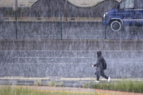 ankaralilara-meteorolojiden-sari-kodlu-uyari-sel-su-baskini-dolu-ve-ruzgara-dikkat-R4dmVctY.jpg