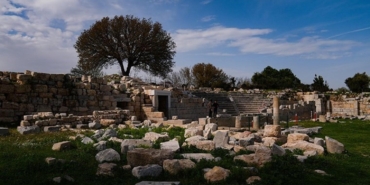 antik-donemin-sanatcilar-sehri-teosta-tarihi-mirasin-yeniden-canlanisi-WZm4lHqH.jpg