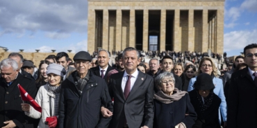 cagri-sonrasi-yuruyus-baslamisti-chp-anitkabire-ulasti-mDrMZCq5.jpg