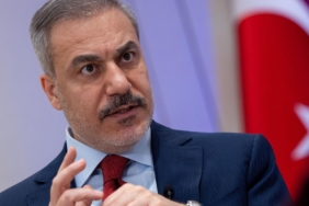 disisleri-bakani-fidan-turkiye-suriyede-israil-ile-karsi-karsiya-gelmek-istemiyor-c844zbOq.jpg