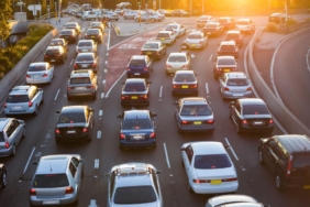 hayalet-trafik-sebebi-ve-nedeniyle-trafikte-gorulen-gizemli-cozumler-msUBzr7X.jpg