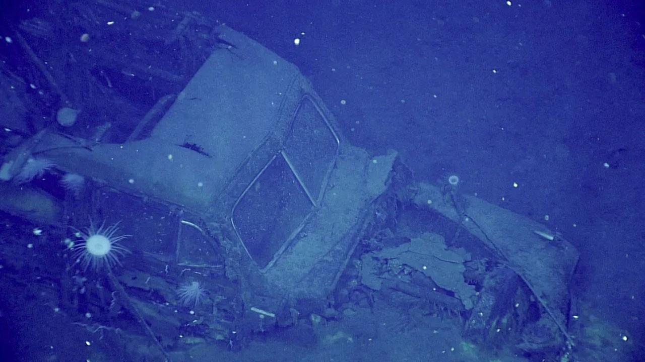 ikinci-dunya-savasinin-unutulmaz-savas-hikayesi-uss-yorktown-batarken-bulunan-gizemli-otomobil-enkazinin-sirri-MCZNxuN1.jpg