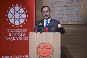 iletisim-baskani-altundan-chp-lideri-ozelin-aciklamalarina-tepki-siyasi-ahlaksizlik-had-bilmezlik-CVP2yASN.jpg