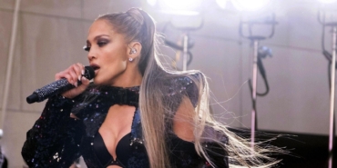 jennifer-lopez-turkiyede-sahne-alacak-konser-bilet-fiyatlari-sosyal-medyayi-karistirdi-jWbiBHwf.jpg