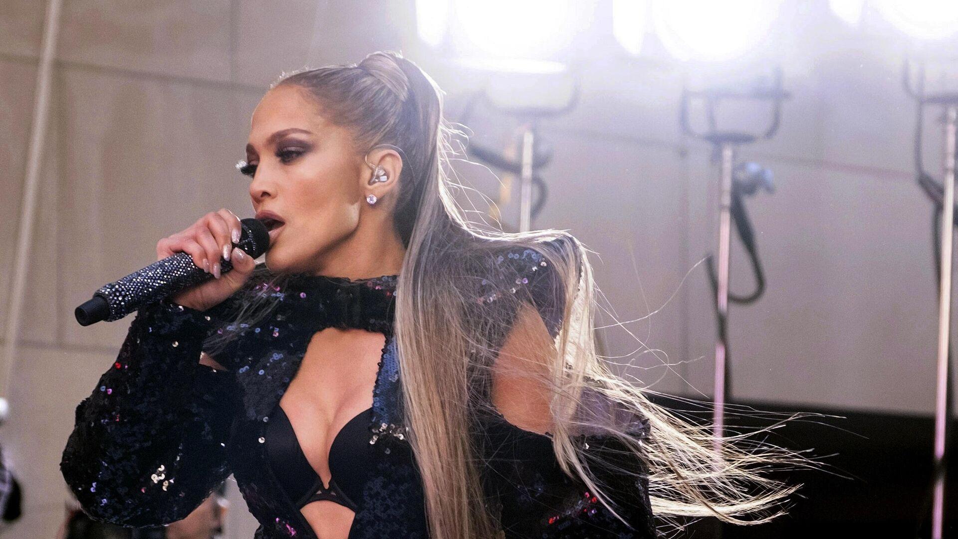 jennifer-lopez-turkiyede-sahne-alacak-konser-bilet-fiyatlari-sosyal-medyayi-karistirdi-jWbiBHwf.jpg