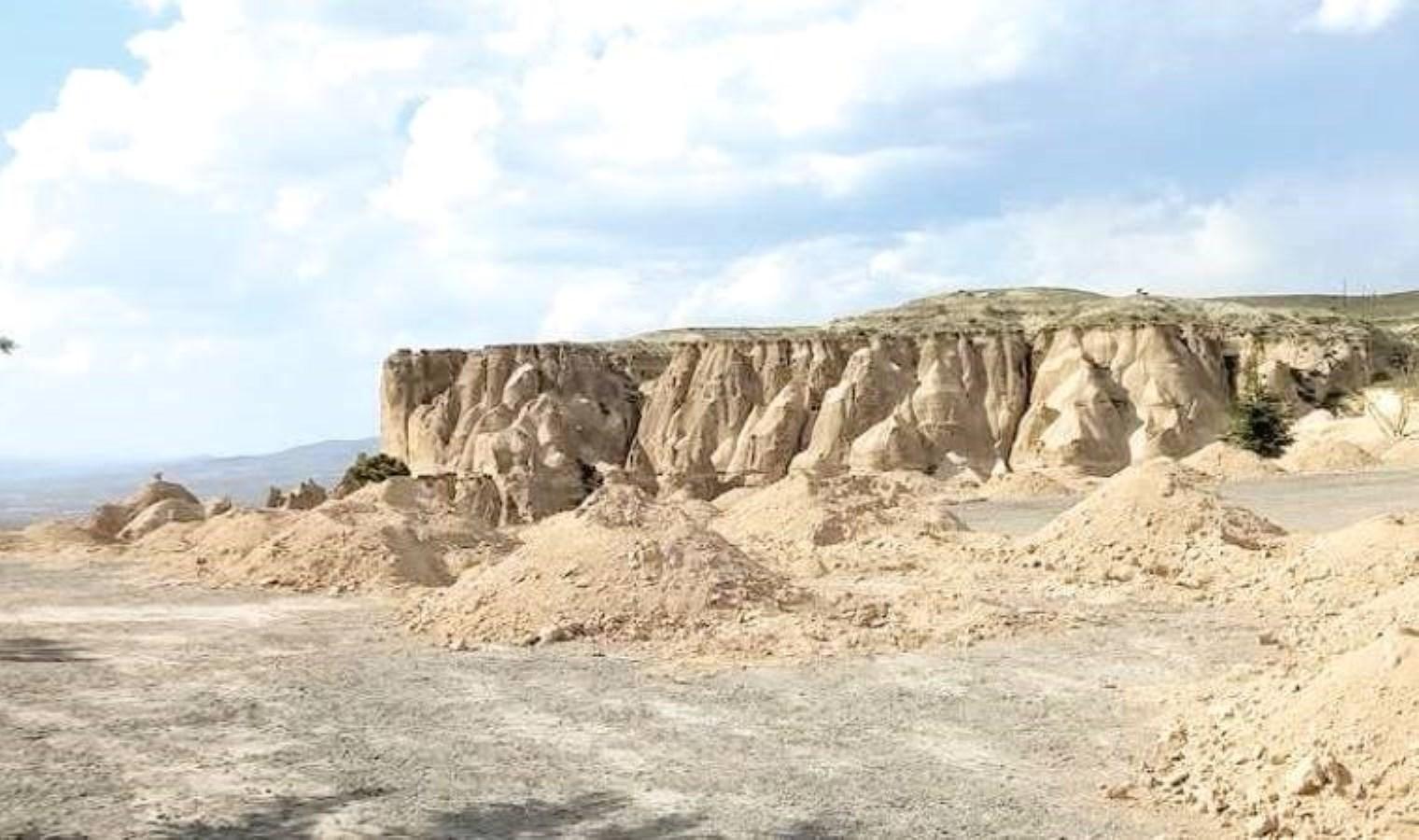kapadokyanin-derin-cozulusu-doga-ve-kulturun-sessiz-cokusu-uzerine-bir-dusunce-cA3AzJ7K.jpg