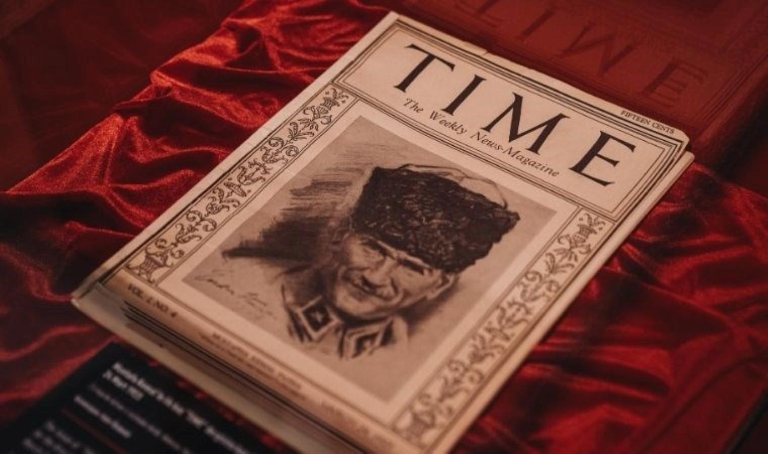karanlikta-parlayan-bir-yildiz-mustafa-kemal-ataturkun-sanatsal-ve-ideolojik-izleriyle-dolu-bir-sergi-J3q3SxJs.jpg