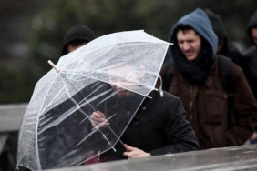 meteoroloji-uyarisi-devam-ediyor-kuvvetli-yagis-ve-firtinaya-dikkat-OjLcWGHb.jpg