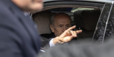 mhp-lideri-bahceli-chpye-kayyum-dogru-degildir-tantana-koparanlar-icimize-kadar-yuvalanmis-seytanlar-LVXERulg.jpg