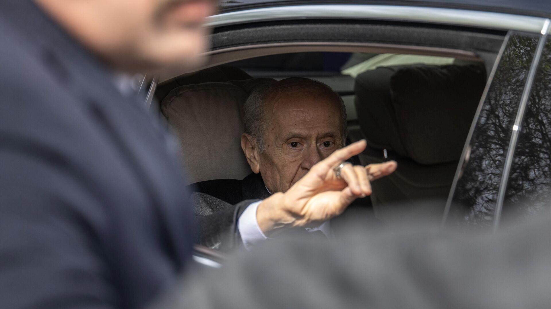 mhp-lideri-bahceli-chpye-kayyum-dogru-degildir-tantana-koparanlar-icimize-kadar-yuvalanmis-seytanlar-LVXERulg.jpg