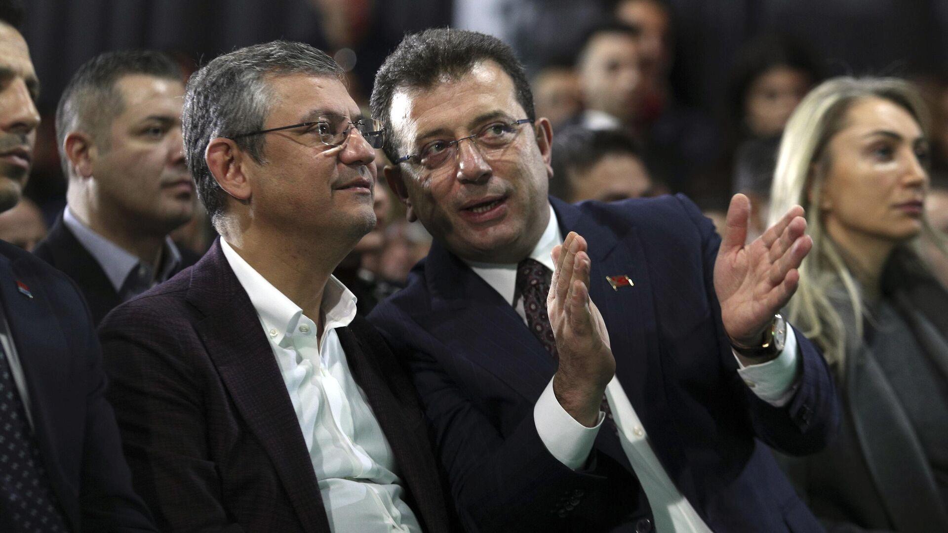 ozgur-ozel-silivride-tutuklu-bulunan-ekrem-imamoglunu-ziyaret-etti-etiU2ZgP.jpg