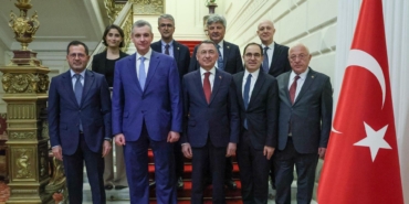 tbmm-disisleri-komisyonu-baskani-oktay-beraberindeki-heyetle-rusyada-2cUKbE7v.jpg